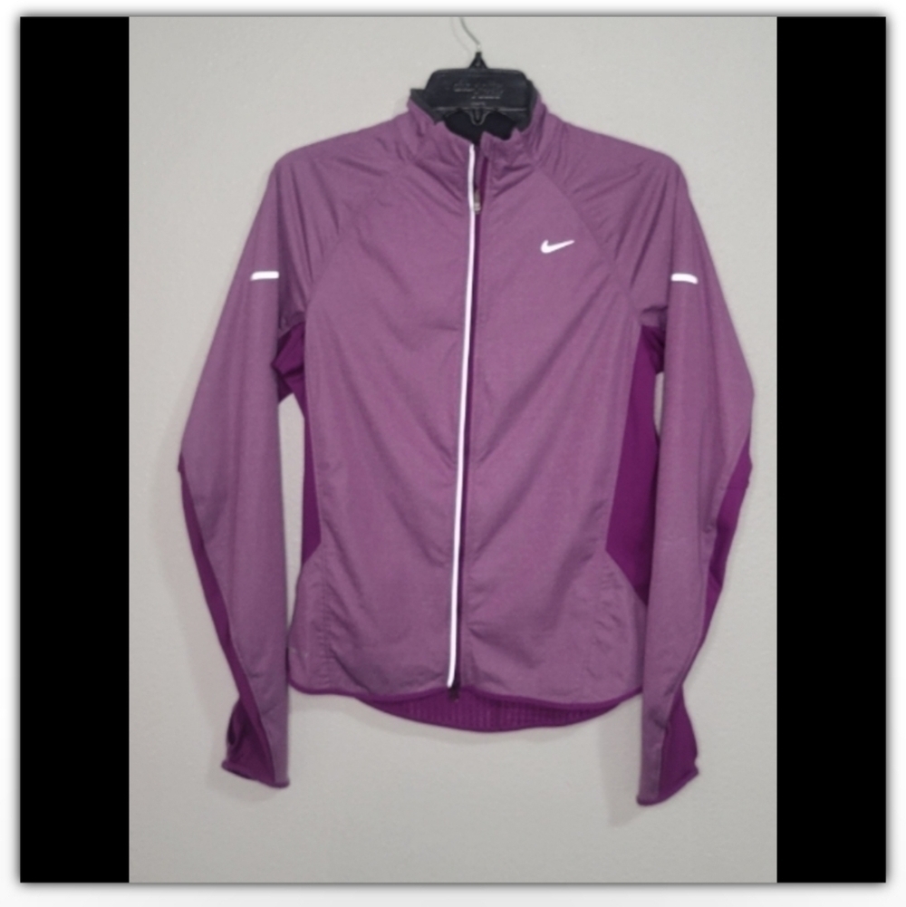 Nike running jacket size medium